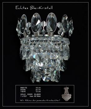 Wall light with real lead crystals, available in gold or silver. Matching chandelier available.