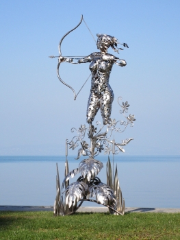 Artemis Göttin Gartenskulptur