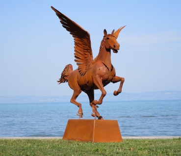 Pegasus garden sculpture steel rusty