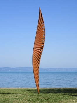 Feather column sculpture garden