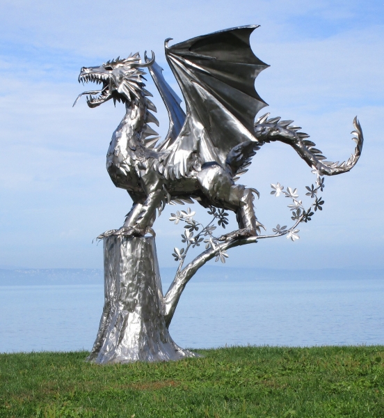 Amazing dragon sculpture steel on tree