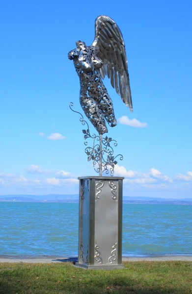 Angel on column stainless steel