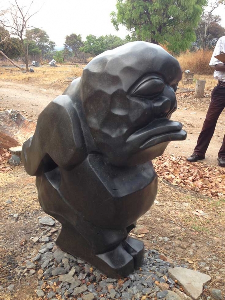 Stein  Skulptur Unikat Generationen