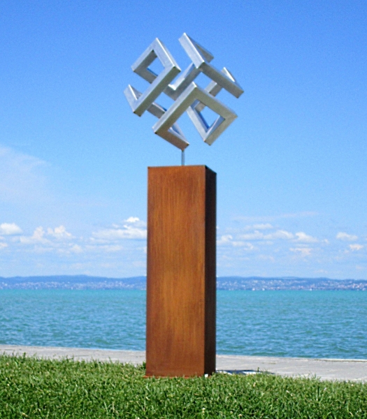 cube on column artwork