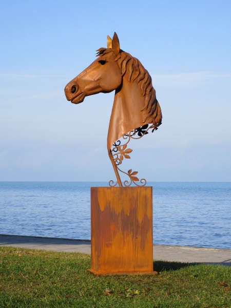 Horse head garden sculpture