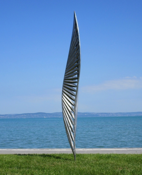 Long thin stainless steel sculpture