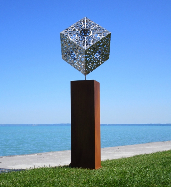 Column with cube iron